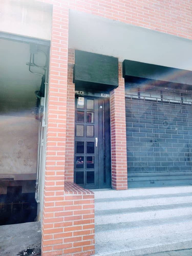 Alquiler O Venta De Local, Oficinas O Edificio Completo, Parcialmente Amoblado En Chacao (entre Av. Libertador Y Autopista Del Este)