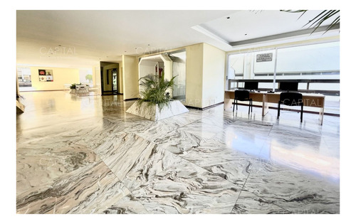 Imagen 20 de 26 de Apartamento De 4 Dormitorios Con Vista Al Puerto En Venta!!