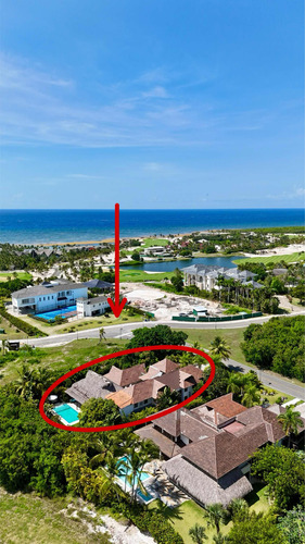 Villa Tropical En Veinte, Cap Cana, República Dominicana.