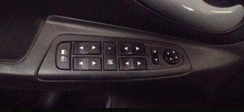 Imagem 2 de 2 de Conserto Botão Vidro Elétrico Fiat Stilo