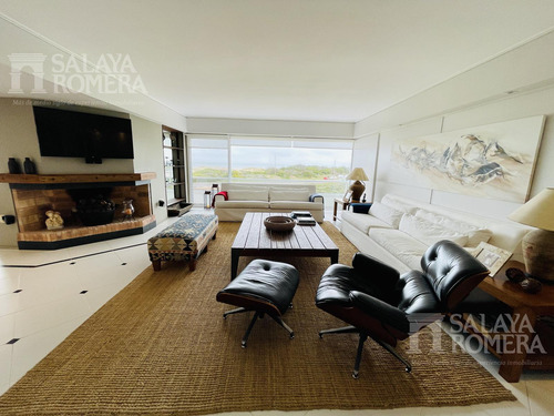 Venta - Departamento De 3 Dormitorios En Suite Mas Servicio Primera Linea Playa Brava Sap5498912