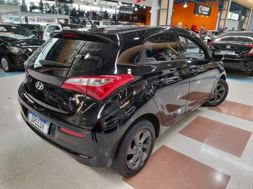 Imagem 2 de 15 de Hyundai Hb20 1.6 Comfort Plus 16v 2017