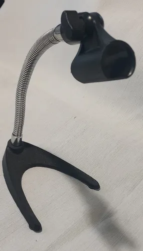 Microfono Audix Vocal, Cable 5 Mts, Adaptador Y Base. Negro (Usado)