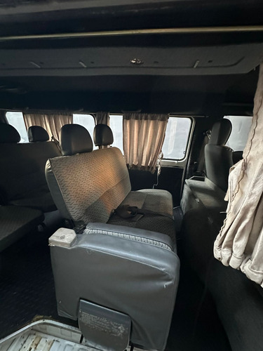 Mitsubishi L300 2.5 Minibus