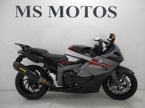 Motos