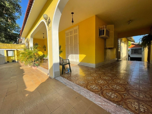 Imagem 2 de 30 de Vende Terreno Com 3 Casas Na Rua Parintins, Praça Seca. - Ca00141 - 34608432