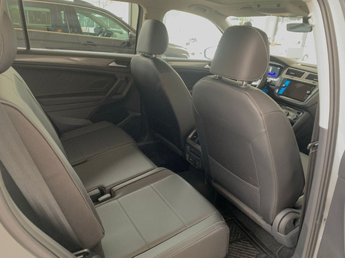 Imagen 11 de 12 de Volkswagen Tiguan