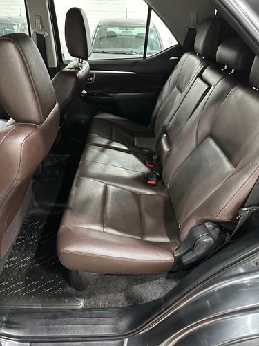 Toyota Hilux SW4 2.8 Srx 177cv 4x4 7as At