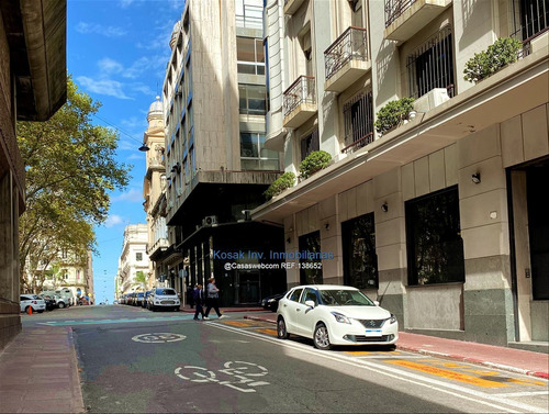 Imagen 2 de 4 de Venta Parking En Ciudad Vieja - Excelente Rentabilidad