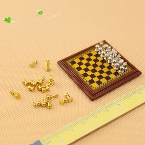1/12 Dollhouse Miniatura Juguete De Ajedrez De Tablero De