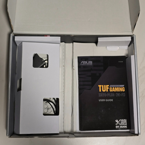 Motherboard Gamer Asus Tuf X570 Plus Wifi Amd Ddr4 Negro (Usado)