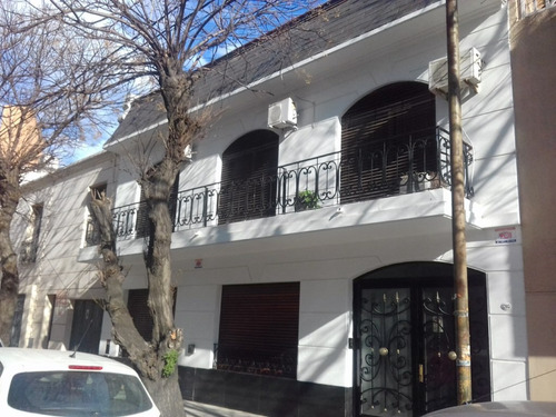 Casa De Estilo Centro De La Plata