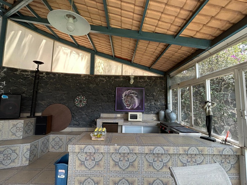 Jardines Del Pedregal, Casa Con Gran Jardín En Un Solo Nivel