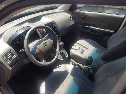 Imagem 6 de 15 de Hyundai Tucson 2.0 Mpfi Gls 16v 143cv 2wd Flex 4p