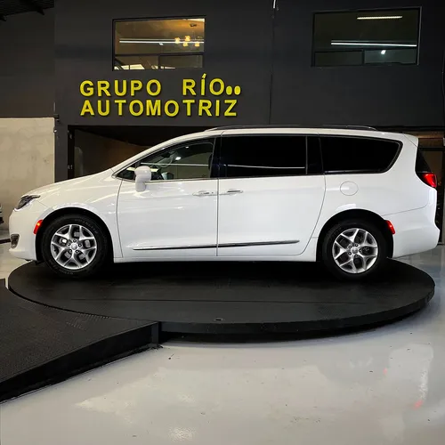 Chrysler Pacifica 2020
