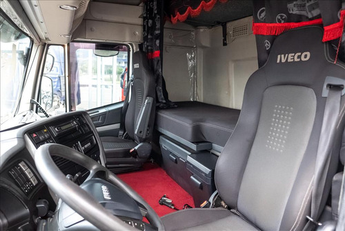 Iveco Hi Way 600s44t 6x2, 18/18