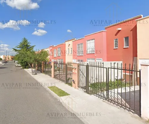 Casa En Venta En Villas De La Estancia, Guanajuato. Met133