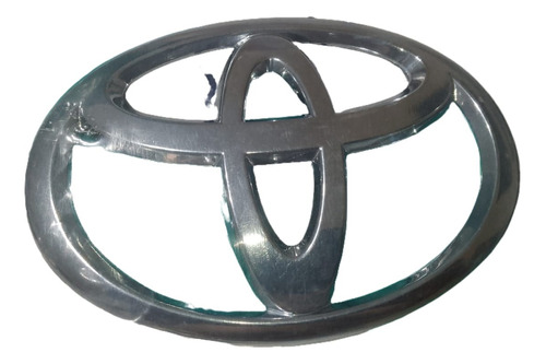 Logo Emblema Baúl Toyota Etios (todos) Original