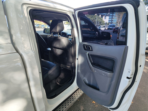 Imagen 14 de 20 de Ford Ranger 2016 Limited 4x4 At Abasto Motors
