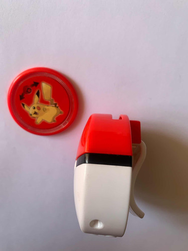 2 Pokemon Pokebolas Y Disco De Pikachu Y Exxecutor (Usado)