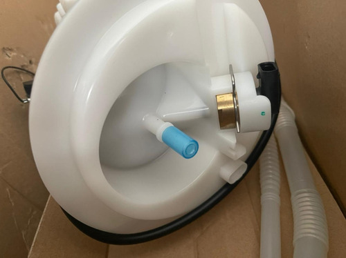 Imagem 3 de 6 de Filtro Bomba De Combustível Mb C180 A2044704594