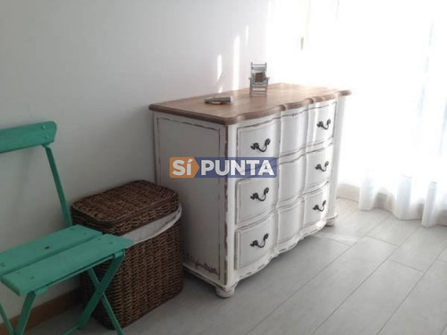 Imagen 16 de 23 de Apartamento En Brava, 3 Dormitorios *