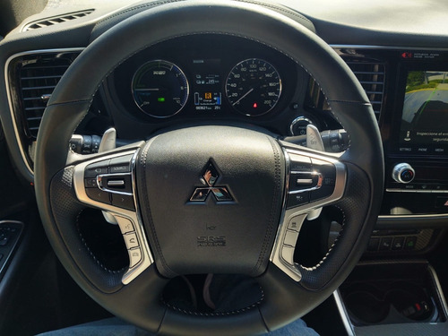 Imagen 10 de 15 de Mitsubishi Outlander Lim. Phev Hibrida At