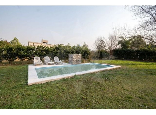 Casa En Venta, 4 Dormitorios, Aires Del Llano