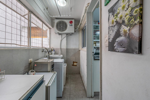 Excelente Semipiso - Venta - 4 Ambientes - Balcon - Frente - Cochera - Belgrano