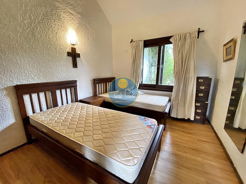 Hermosa Casa En Venta En Playa Mansa- Ref: 5929