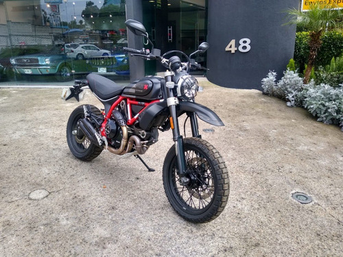 Imagen 1 de 10 de Ducati Scrambler 800 Fasthouse 2021
