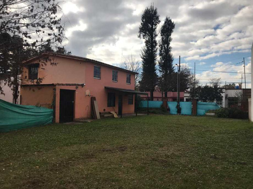 Casa En Venta En Zapiola