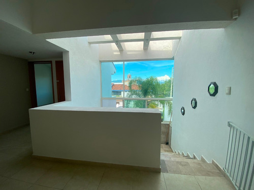 Imagen 10 de 14 de Casa Habitacion Con Seguridad 24 Hrs Portones Del Campestre