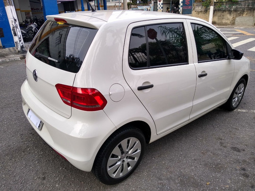 Volkswagem Fox Completo Trendline 1.0 Flex 2015