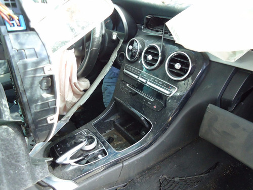 Imagem 8 de 13 de Sucata Mercedes Benz C 180 2015 1.6 Turbo 4 Cc Retirada Peça