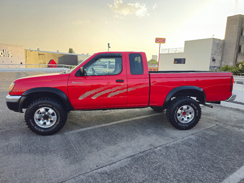 Frontier 4x4 Estandar 4 Cil Cabina Y Media