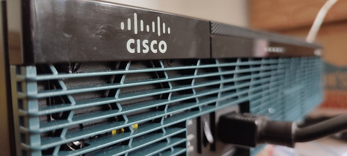 Router Cisco Serie 2900 Como Nuevo