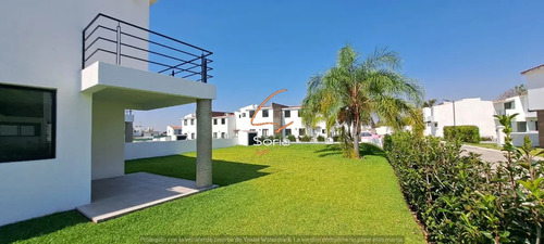 Casa En Venta En Oaxtepec Centro, Yautepec, Morelos