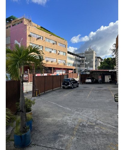 Galpón En Venta En Guaicay (las Minas De Baruta) 3499 Mts2