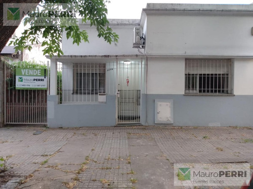 Imagen 1 de 16 de Casa - La Plata