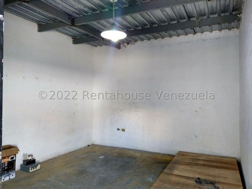 Galpón En Venta Centro De Barquisimeto Kenlimar Nieto 23-16483
