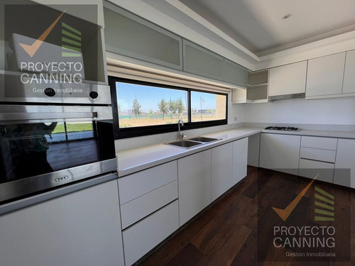 Imagen 9 de 30 de Casa En Venta En Canning Barrio San Lucas Fondo A La Laguna