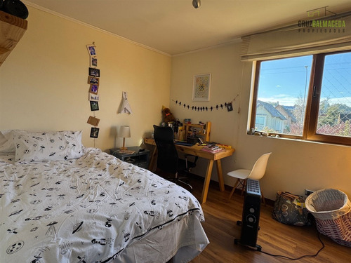 Casa En Venta De 4 Dorm. En Puerto Varas