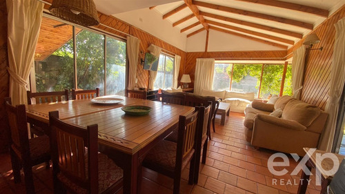 Vendo Casa 5d 3b A 50 Metros De La Playa Grande De Licán Ray
