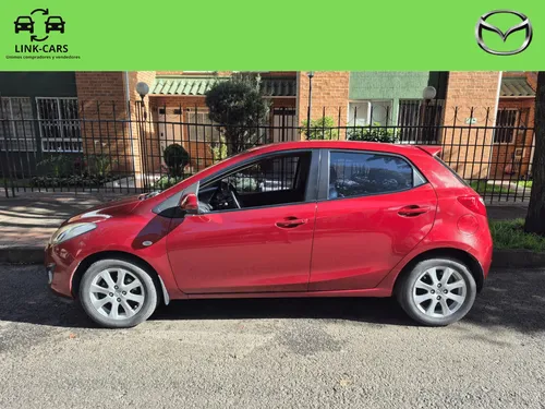 Mazda 2 1.5 Automático