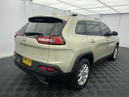 Jeep Cherokee 3.2 Longitude Plus