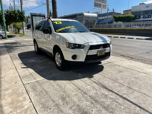 Imagen 3 de 12 de Mitsubishi Outlander