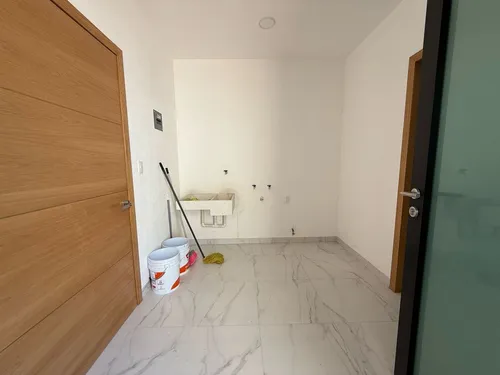 Residencia En Venta En Milenio Iii, Cotto Milenio, 4 Recámaras, Estudio, 5.5 Bañ
