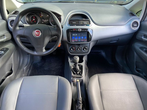 Fiat Punto Punto 1.6 ESSENCE 16V FLEX 4P MANUAL