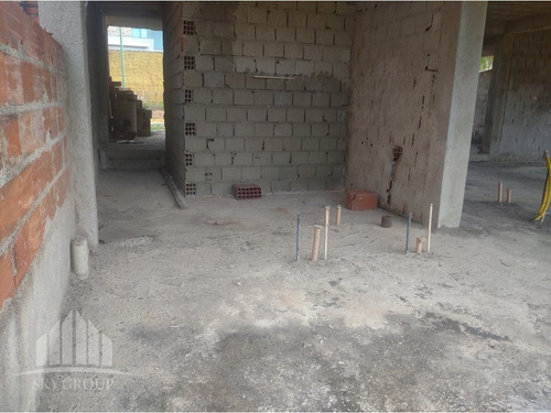 Casa En Venta Obra Gris Lomas Del Country Casa En Construccion Atc-623